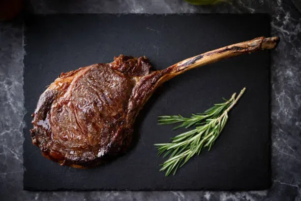 Tomahawk 800 g